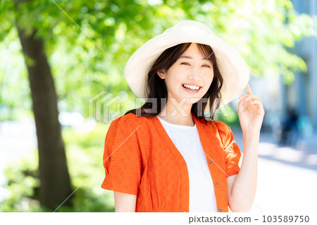 Portrait Portrait 103589750
