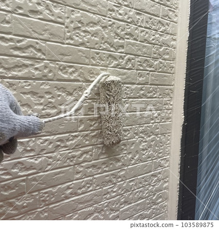 Exterior wall roof painting work Exterior wall roof painting work 103589875