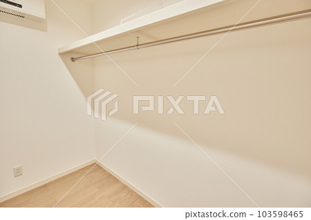 步入式衣帽間 步入式衣帽間 103598465