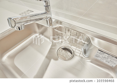 Faucet kitchen kitchen sink Faucet kitchen kitchen sink 103598468