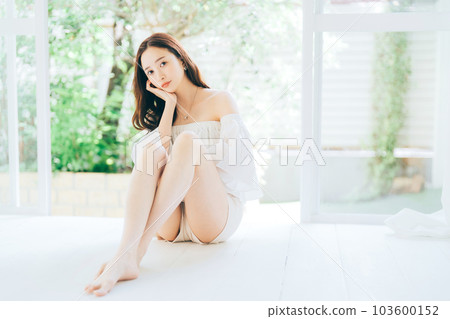 Young women's skin care, hair removal, diet image 103600152