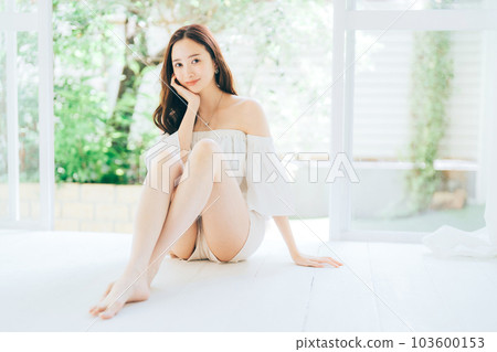 Young women's skin care, hair removal, diet image Young women's skin care, hair removal, diet image 103600153