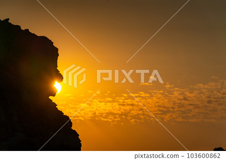 潮瀨崎礁區 奇形怪狀的岩石，傍晚的景色 103600862