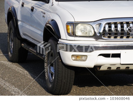 Imported car image Toyota first generation Tacoma pickup front mask Imported car image Toyota first generation Tacoma pickup front mask 103608046