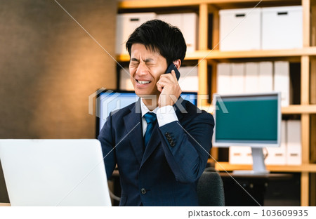 商人因麻煩而震驚 103609935