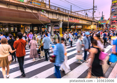 日本東京市容轉5級後將近兩週...上野Ameyoko和上野站前無ma人較多...無感染爆發 103610006