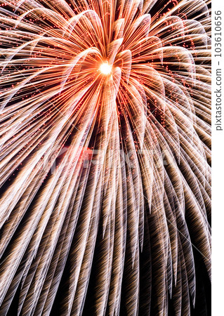 A summer tradition, a large fireworks display in the night sky (Toda Bridge Fireworks Festival) 103610656