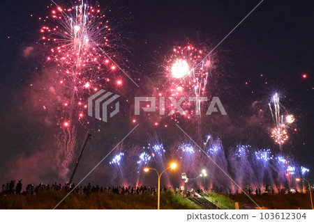Adachi Fireworks / Arakawa Riverbed [Adachi-ku, Tokyo] 103612304