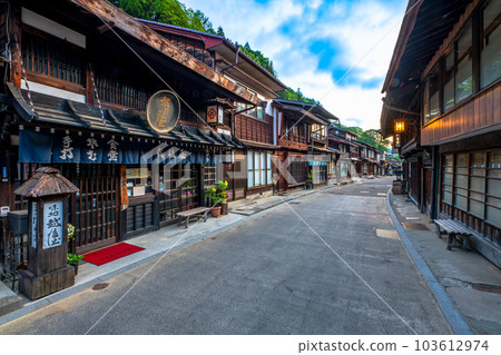 長野縣中山道奈良井宿的街景 103612974