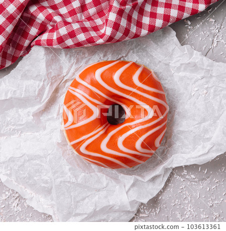 Watercolor orange donut. top view. 103613361