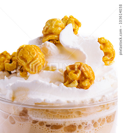 Popcorn milkshake isolated on white background 103614038