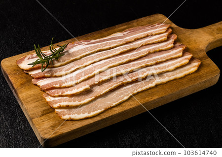 新鮮自製培根的自製培根照片 103614740