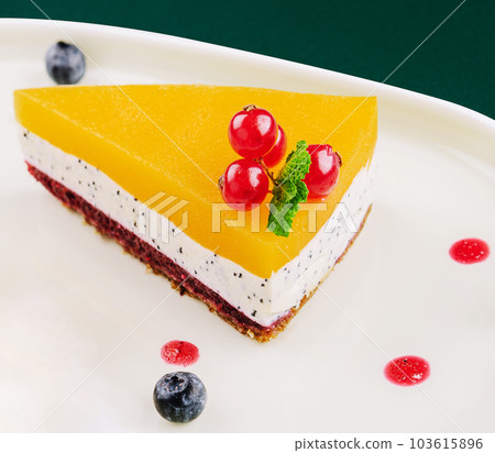 sweet home made Poppy Seed vanilla cheesecake 103615896