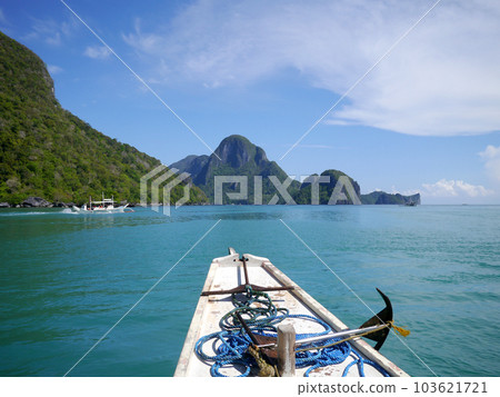 菲律賓 El Nido 藍海和白船前往跳島 103621721