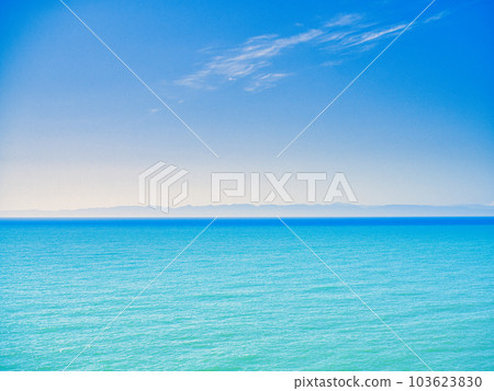 新潟市從角田山看日本海和佐渡島 新潟市從角田山看日本海和佐渡島 103623830