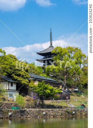 The five-storied pagoda of Kofuku-ji Temple in the blue sky The five-storied pagoda of Kofuku-ji Temple in the blue sky 103628240