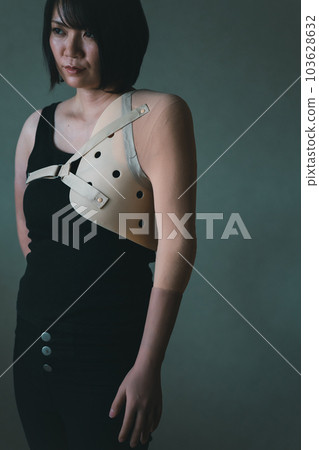 女生 女孩 女性 103628632