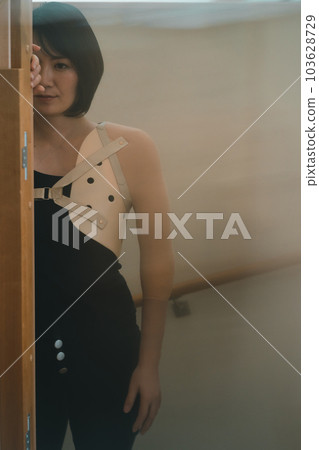 女生 女孩 女性 103628729