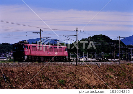 2001 ED7643 + Koki 106 鹿兒島本線貨運列車 103634255