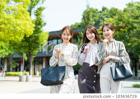 Business woman young lady Business woman young lady 103636729