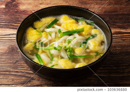 韭菜烏冬面 韭菜烏冬面 103636880