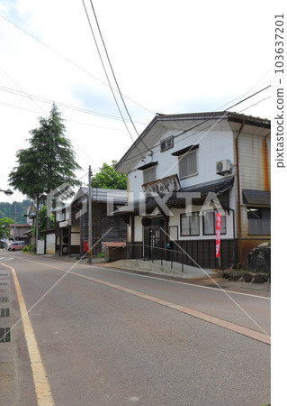 Niigata, Kashiwazaki City, Sake Brewery, Ishizuka Sake Brewery (Himenoi, Echigo Takayanagi) 103637201