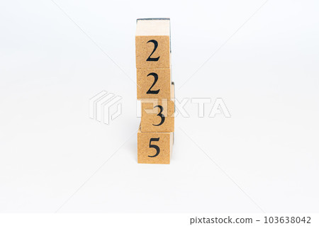 木塊編號 2235 103638042