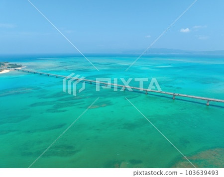 沖繩海的航拍照片 沖繩海的航拍照片 103639493