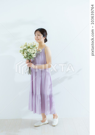 一束的女人 103639764
