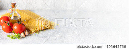 Spaghetti food concept 103643766