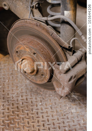 生鏽的剎車片 生鏽的剎車片 103644106