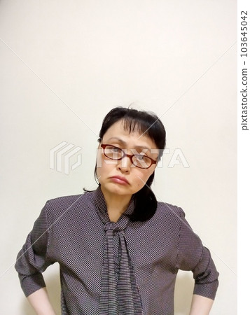 心懷不滿的怪物父母 103645042