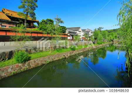 [岡山縣]天氣晴朗的倉敷美觀地區 103648630