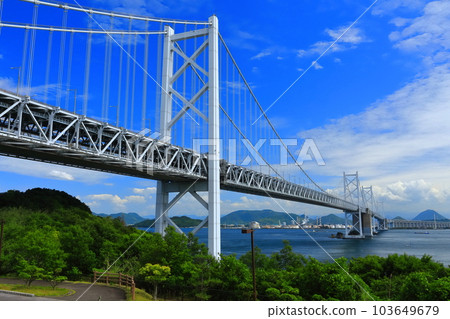 [Kagawa Prefecture] Seto Ohashi in fine weather (Minamibisan Seto Ohashi and Kitabisan Seto Ohashi) 103649679