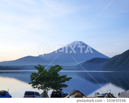 Yamanashi Prefecture morning view of Kouan Campsite May 103650586