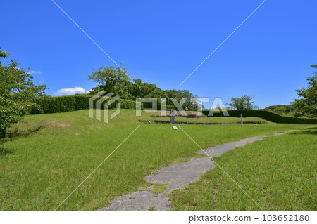 Kakegawa City, Shizuoka National Historic Site Yokosuka Castle Honmaru Ruins 103652180