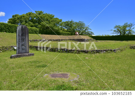 Kakegawa City, Shizuoka National Historic Site Yokosuka Castle Honmaru Ruins 103652185