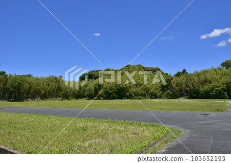 Kakegawa City, Shizuoka Prefecture National Historic Site Yokosuka Castle Sannomaru Ruins 103652193