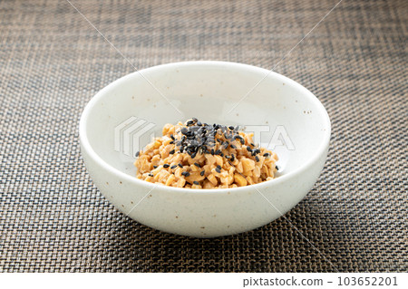 Natto. (Hikiwari natto with black sesame seeds.) Natto. (Hikiwari natto with black sesame seeds.) 103652201