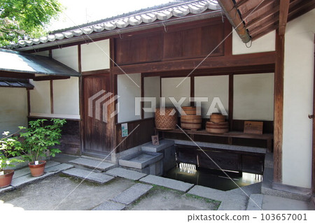 滋賀縣東近江市:堂村宇平家的近藤五華所/河戶 滋賀縣東近江市:堂村宇平家的近藤五華所/河戶 103657001