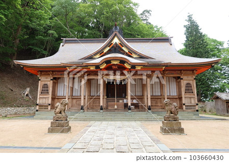 Nagusa Shrine Main Hall 103660430