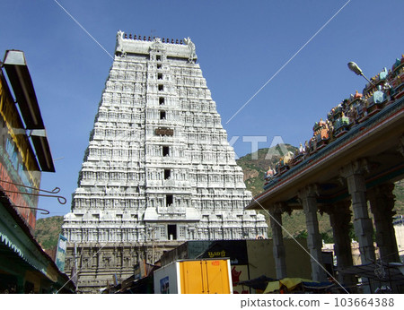South India Arunachaleshwara Temple Gopuram South India Arunachaleshwara Temple Gopuram 103664388