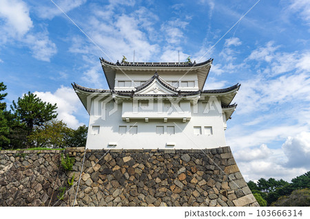 Nagoya Castle Southwest Corner Tower (Important Cultural Property) 103666314