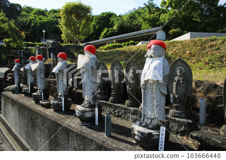 Dougakuji Temple, Ishii Town, Tokushima Prefecture Dougakuji Temple, Ishii Town, Tokushima Prefecture 103666448