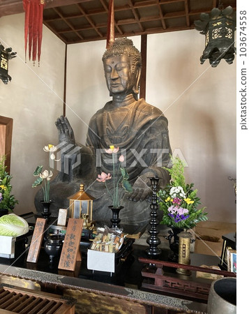 奈良縣飛鳥寺，日本最古老的佛像，釋迦如來坐像（飛鳥大佛）。 103674558