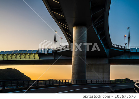 Ushibuka Haiya Ohashi的日落[Amagusa City，Kumamoto Prefecture Ushibuka] 103675576