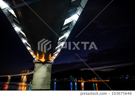 Ushibuka Haiya Bridge illuminated at night [Ushibuka, Amakusa City, Kumamoto Prefecture] 103675646