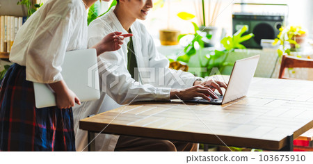 man and woman, laptop, using laptop 103675910