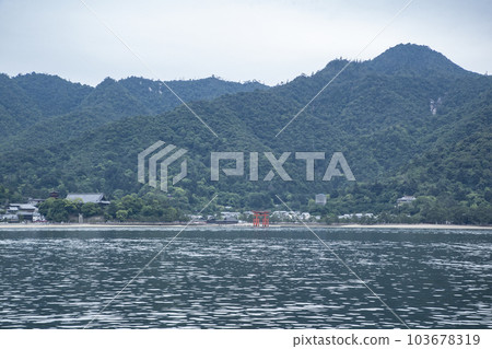 Itsukushima shrine Itsukushima shrine 103678319