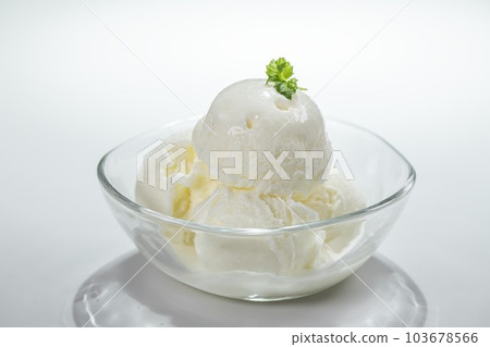 Cold and delicious ice milk cream Cold and delicious ice milk cream 103678566